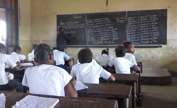 Affaire sextape des élèves du collège Saint Georges de Kintambo&nbsp;: rétropédalage du ministre&nbsp;! 