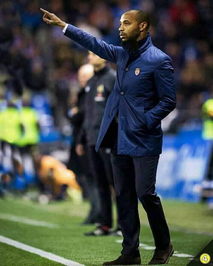 Vie des clubs  Les Catalans au creux de la vague&nbsp;: Thierry Henry envisagé comme successeur de Ronald Koeman sur le banc du Barça 